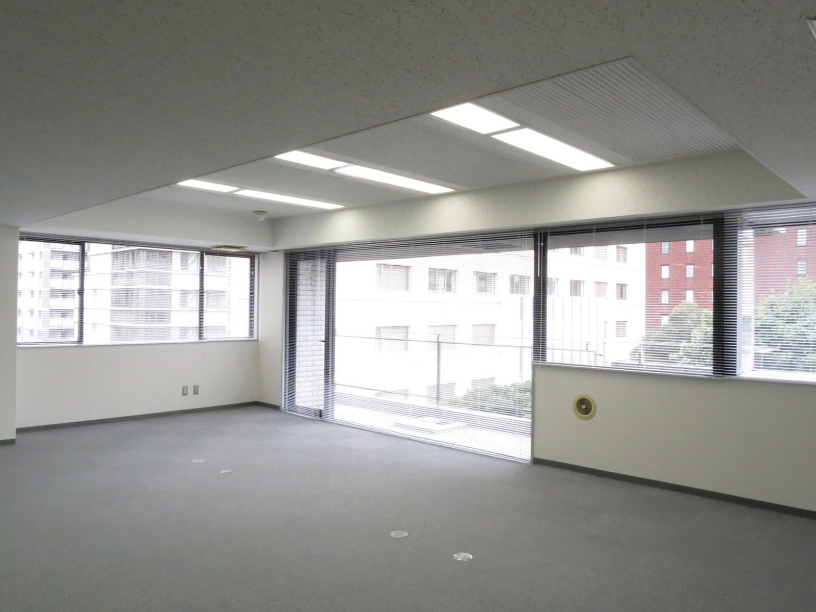 オフィス室内参考画像（4階）