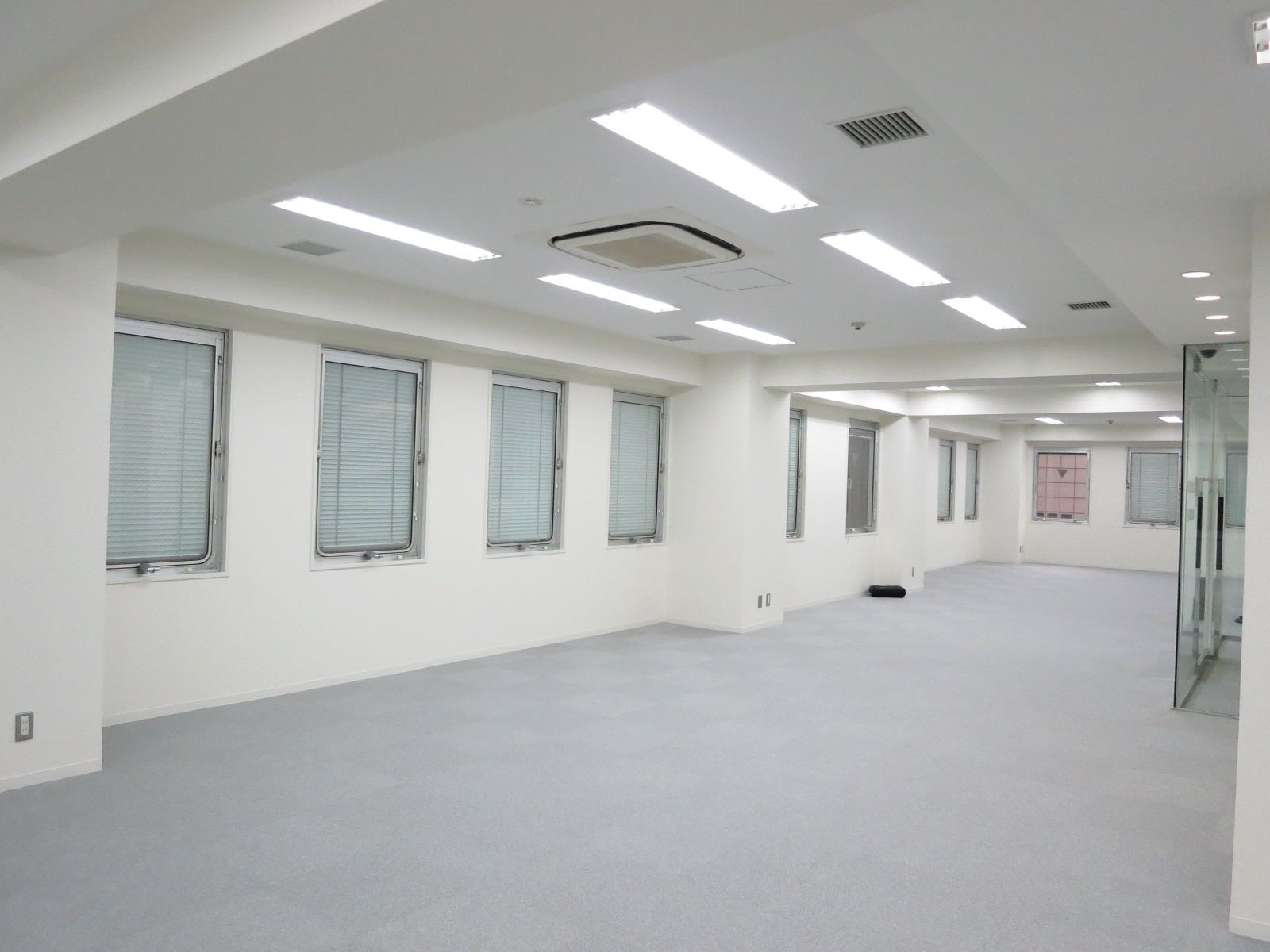 オフィス室内参考画像（3階）