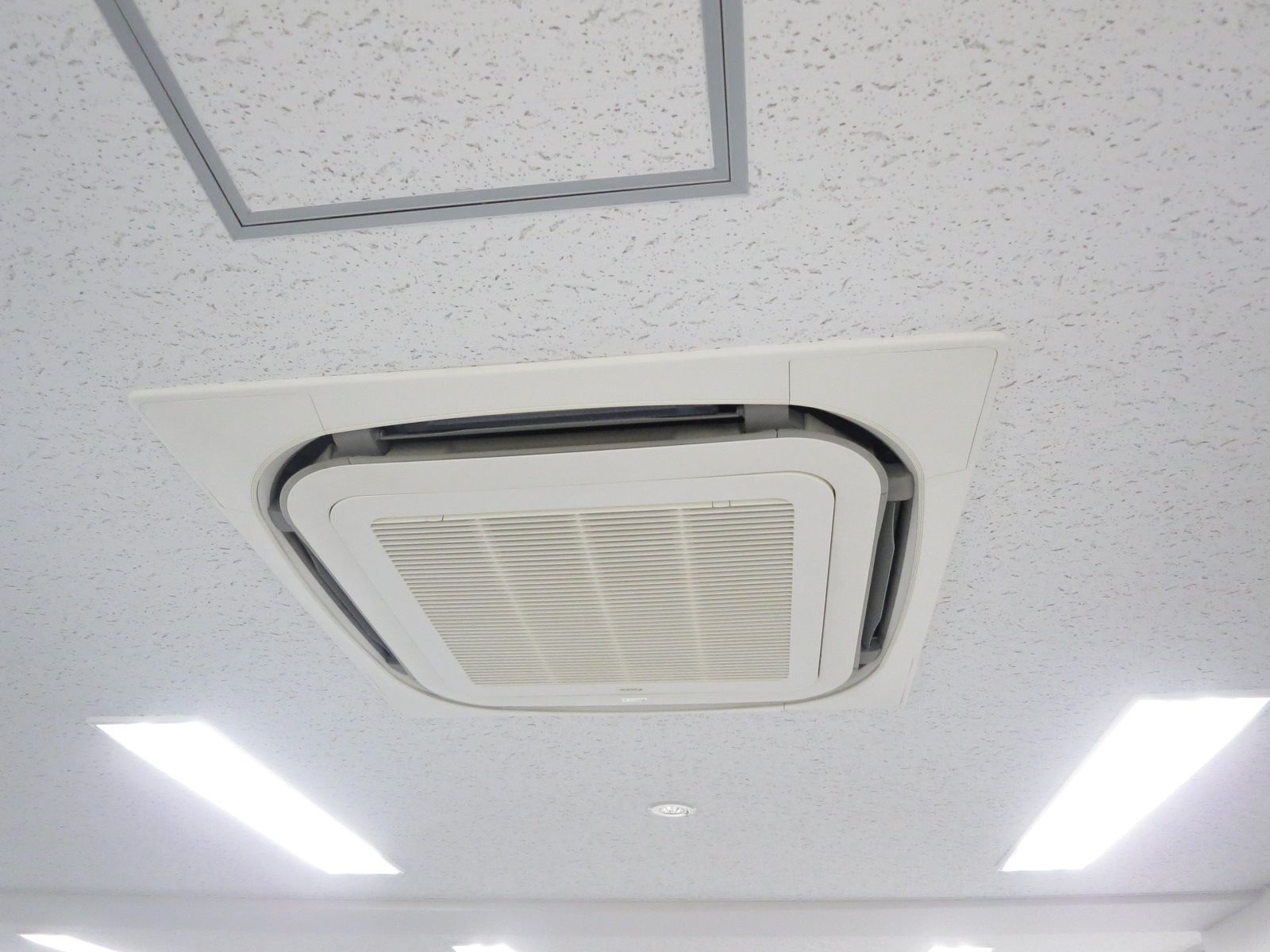 空調機器