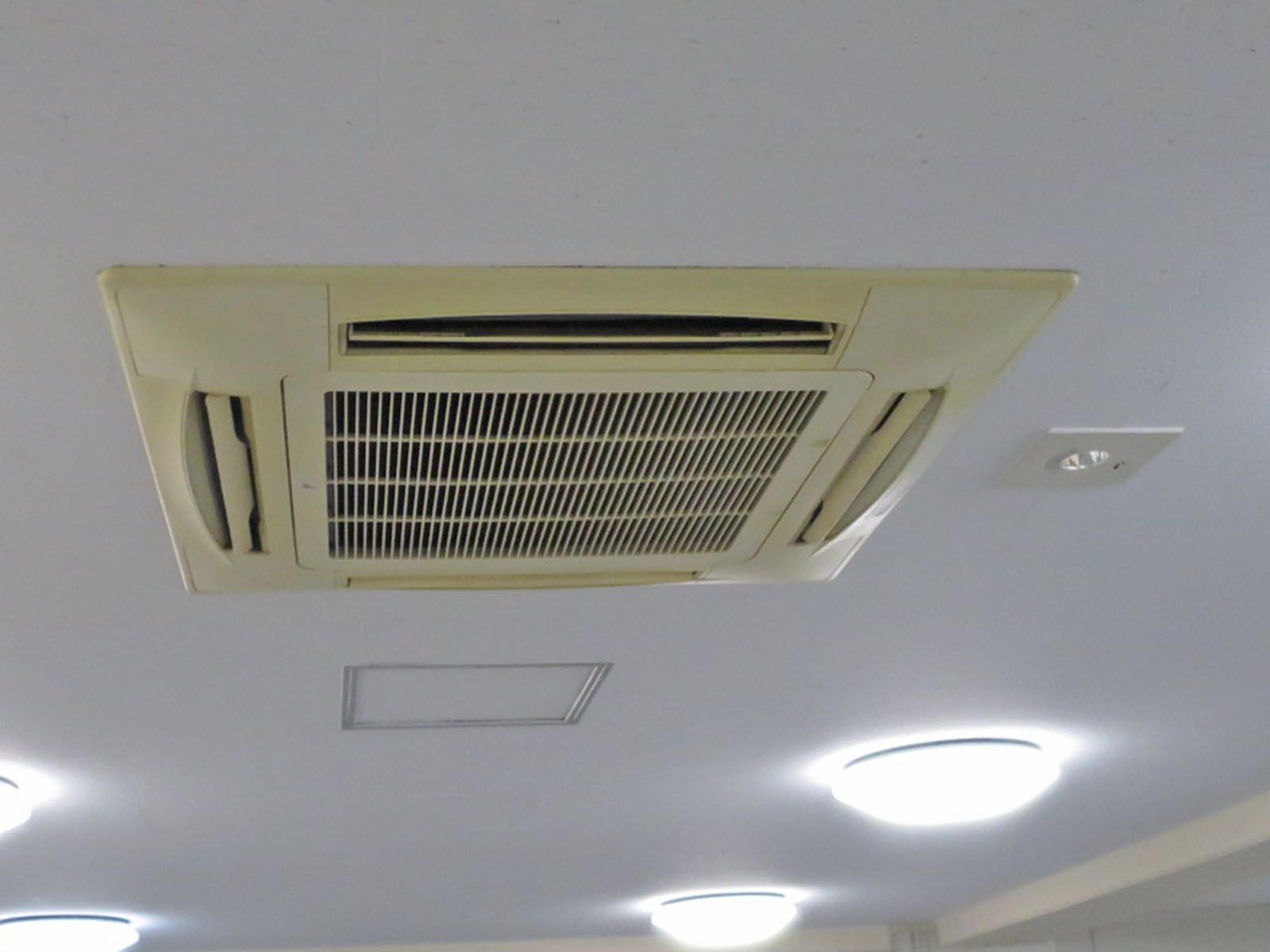 空調機器