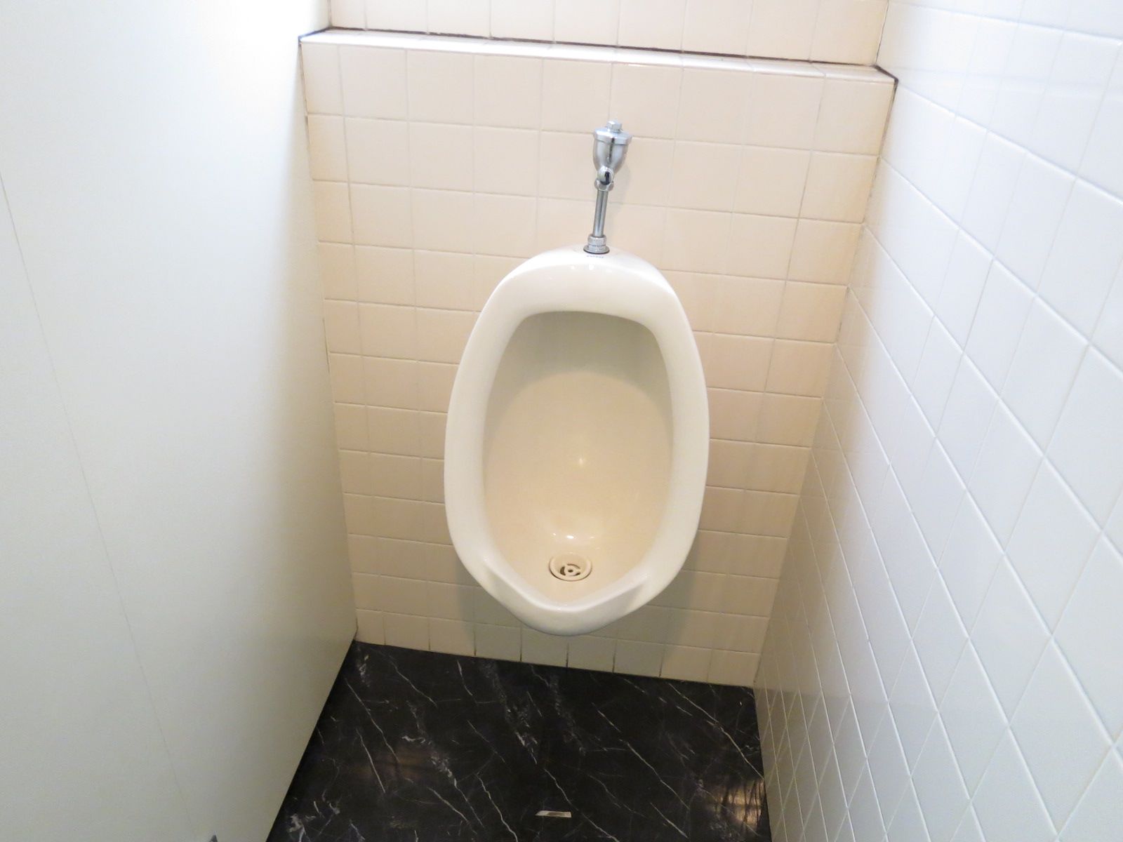 男性用トイレ