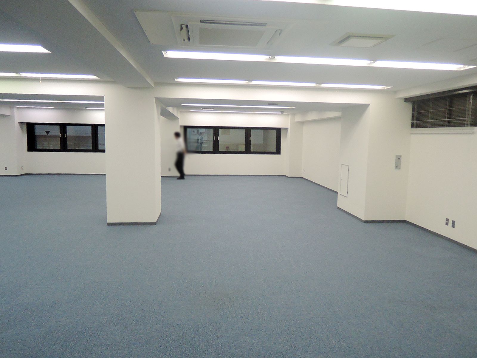 オフィス室内参考画像(※4階)