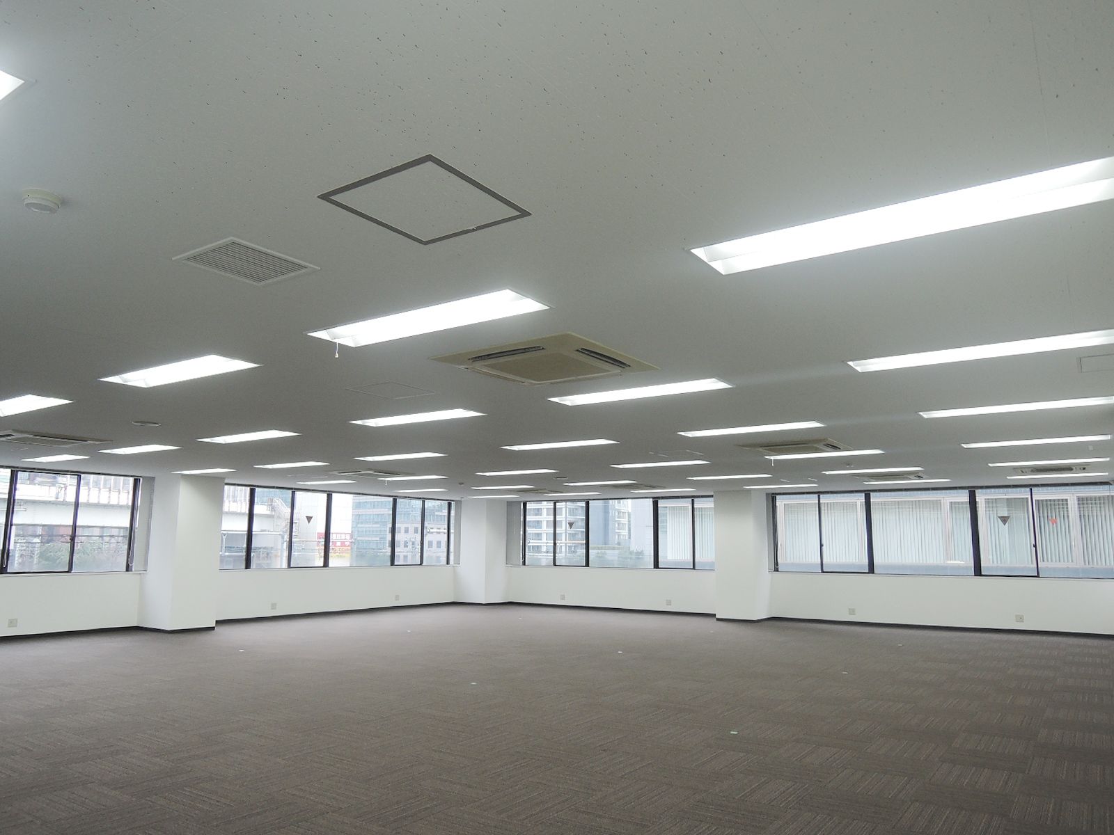 オフィス室内参考画像（4階）