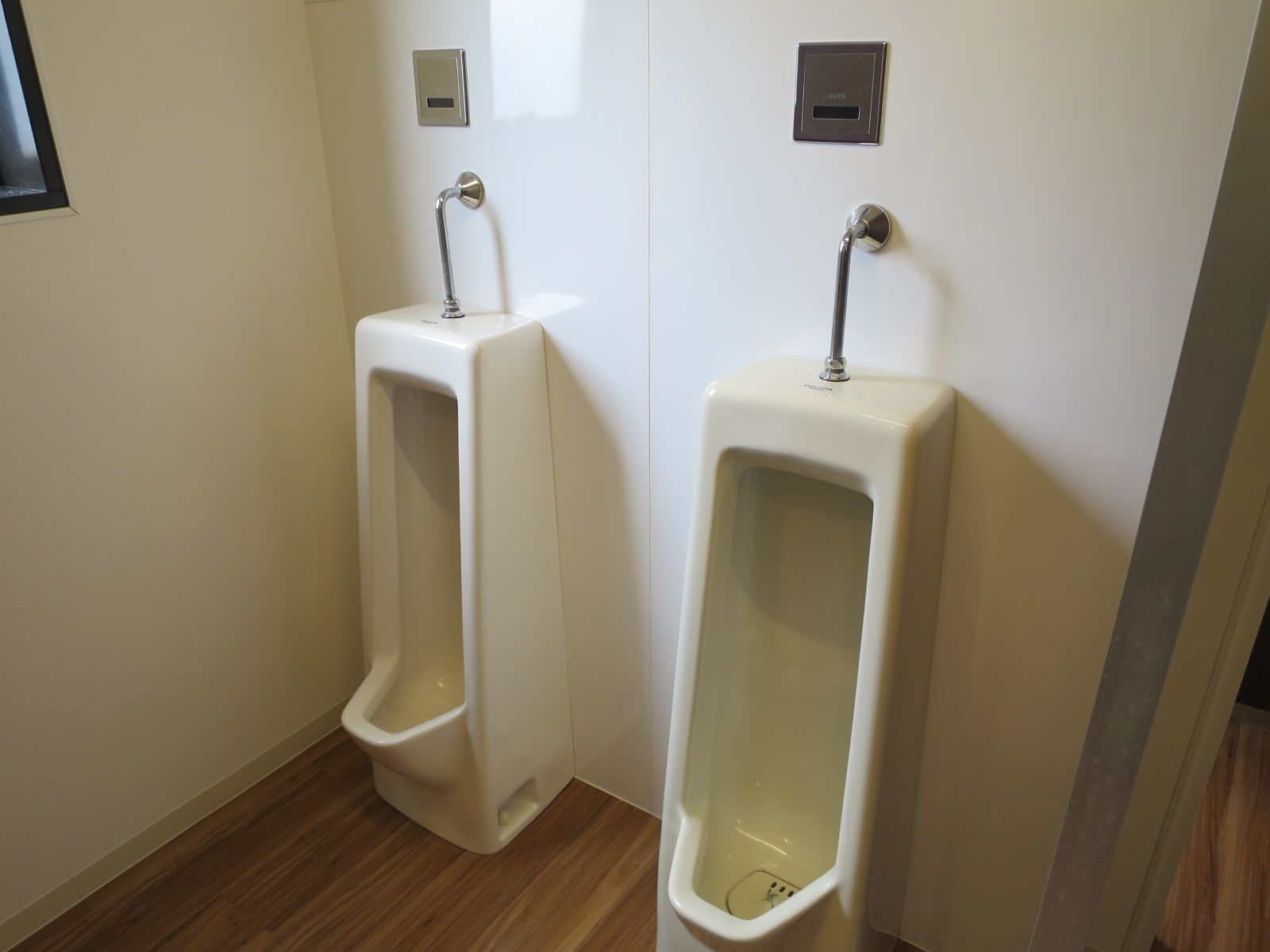 男性用トイレ