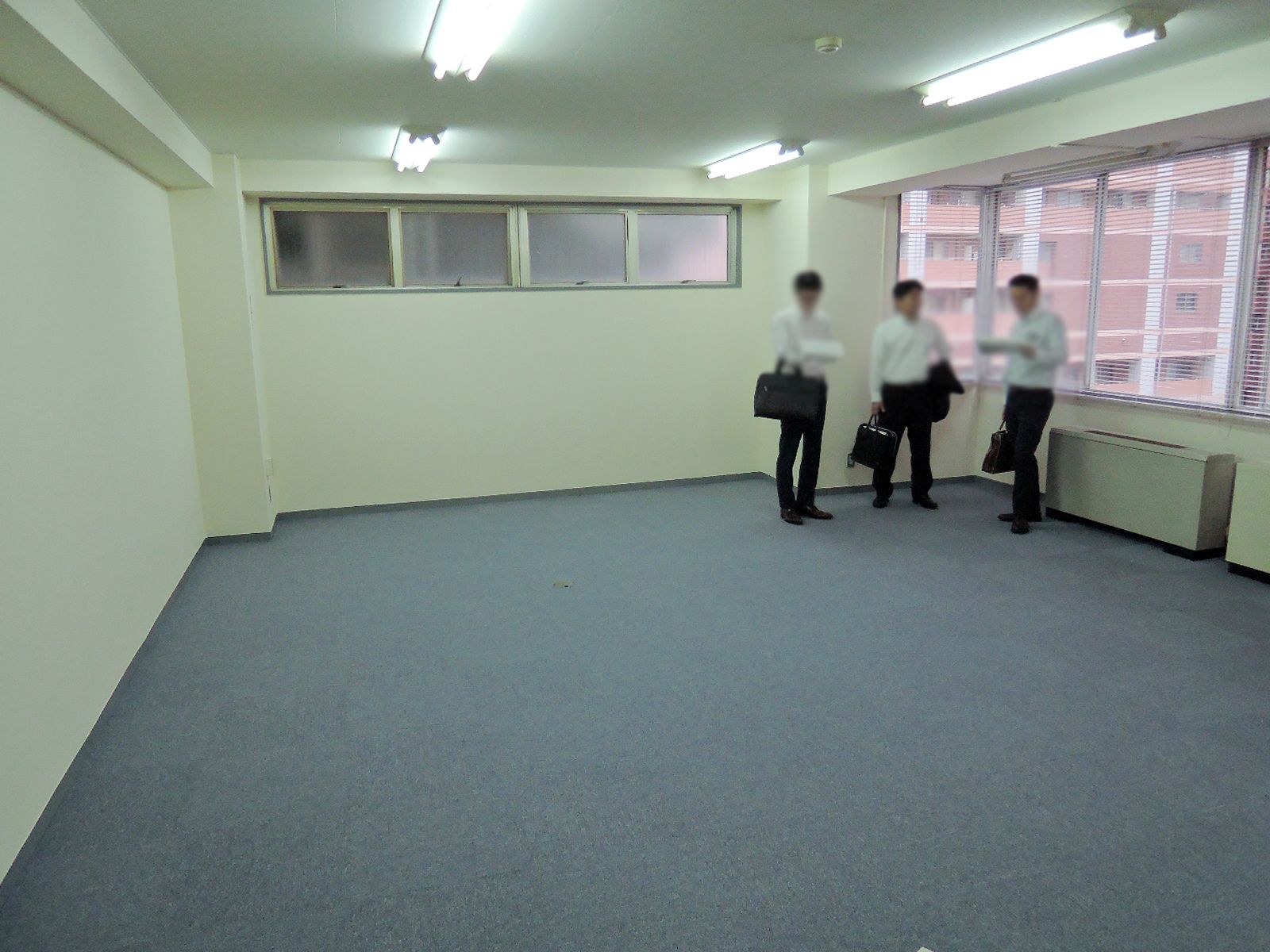オフィス室内参考画像