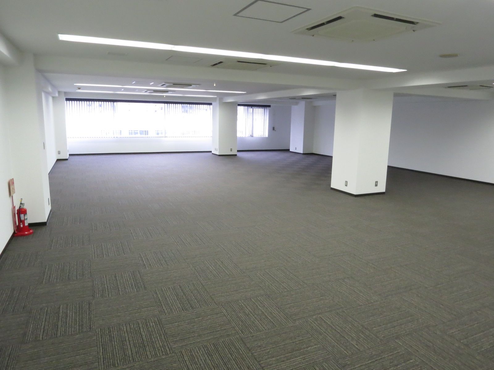 オフィス室内参考画像（※5階）