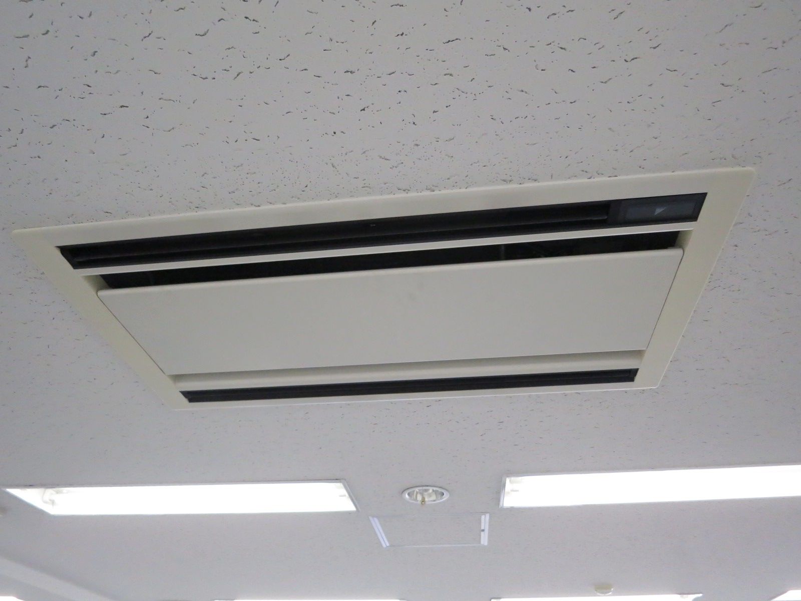 空調吹き出し口