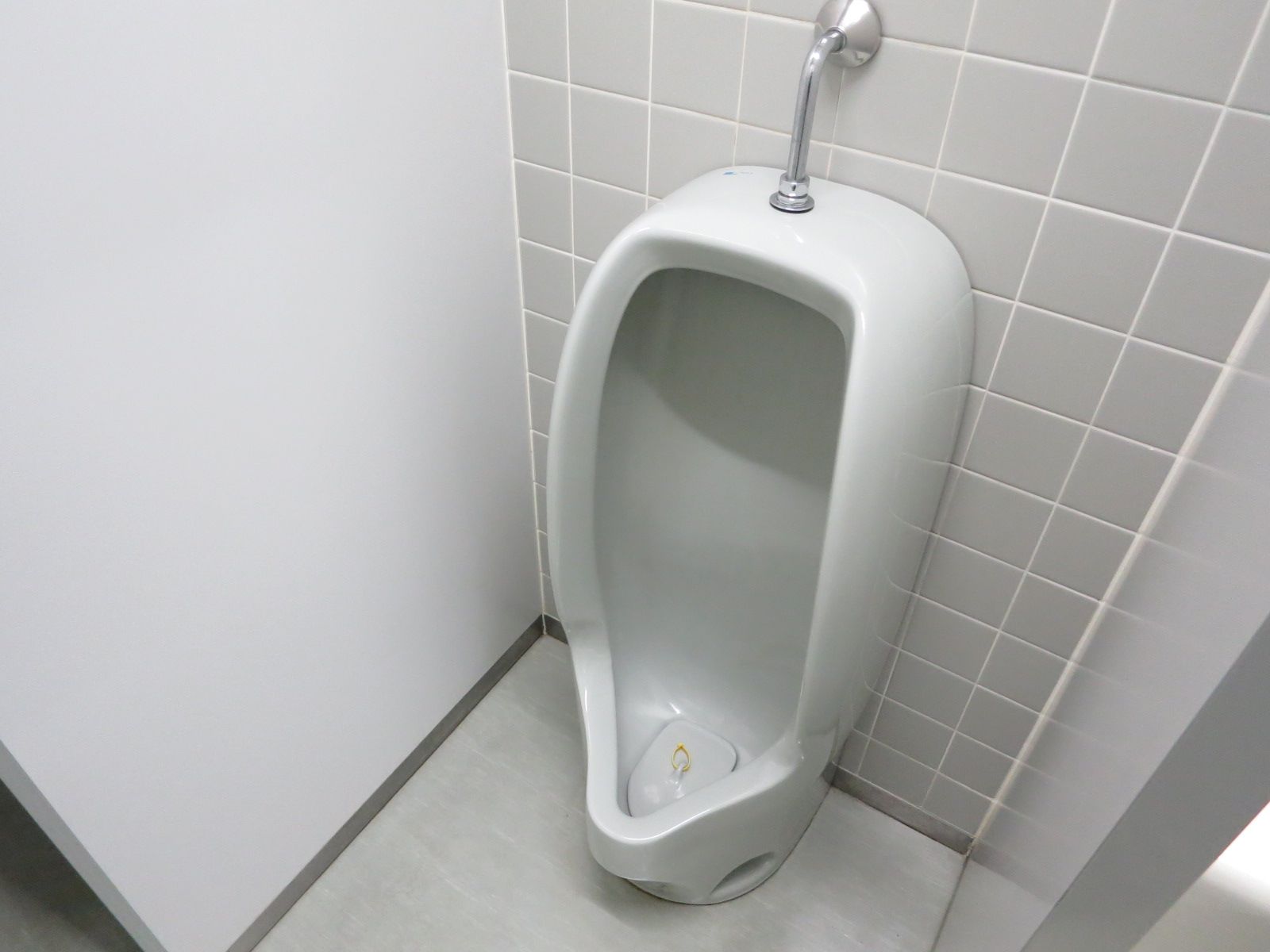 男性用トイレ