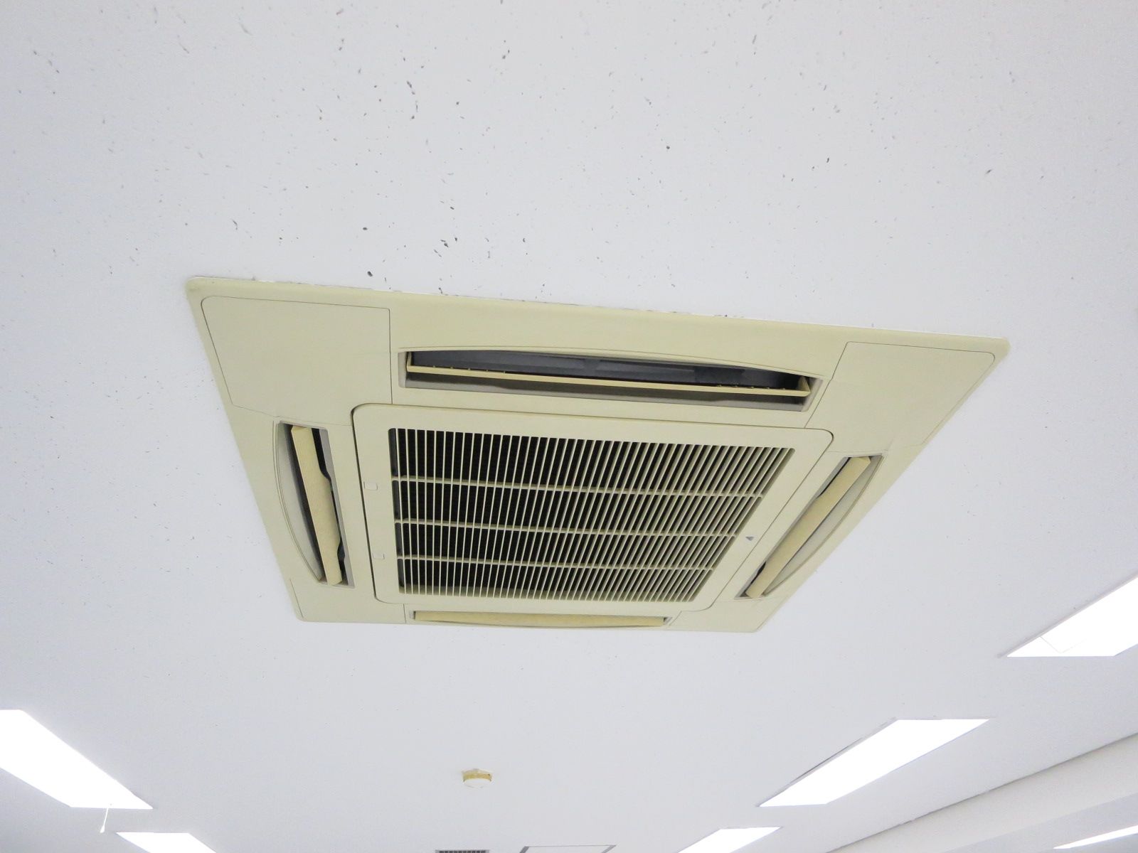 空調機器