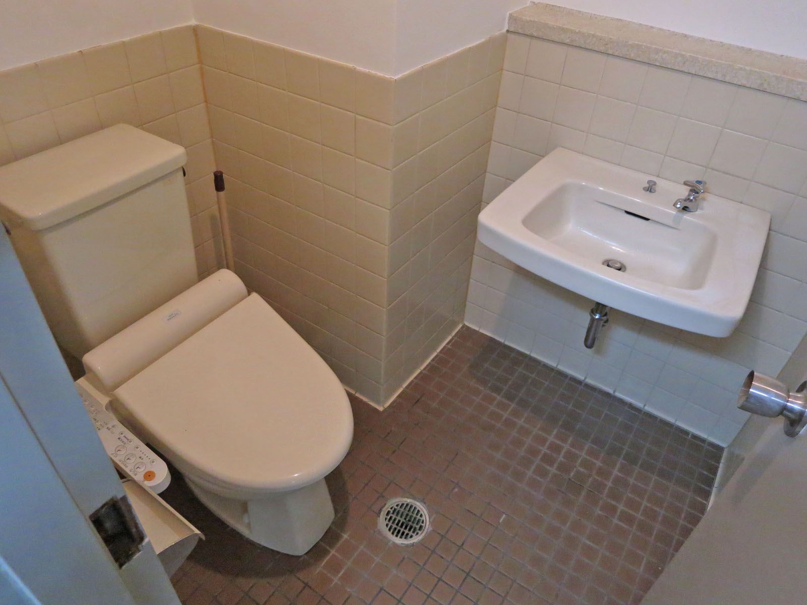 トイレ個室