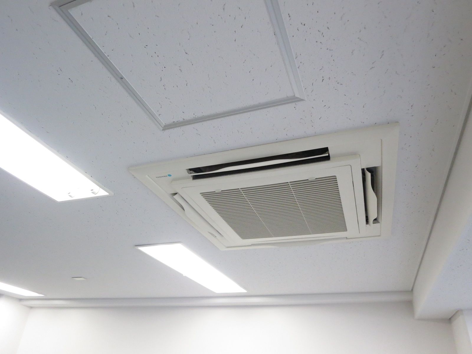 空調機器