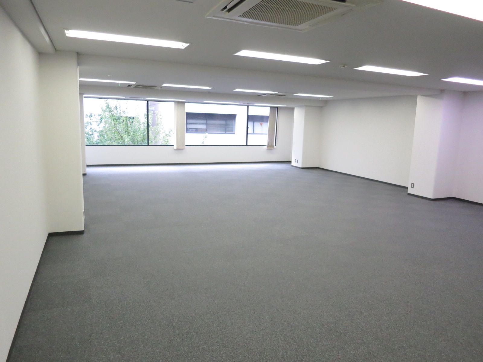 オフィス室内参考画像（4階）