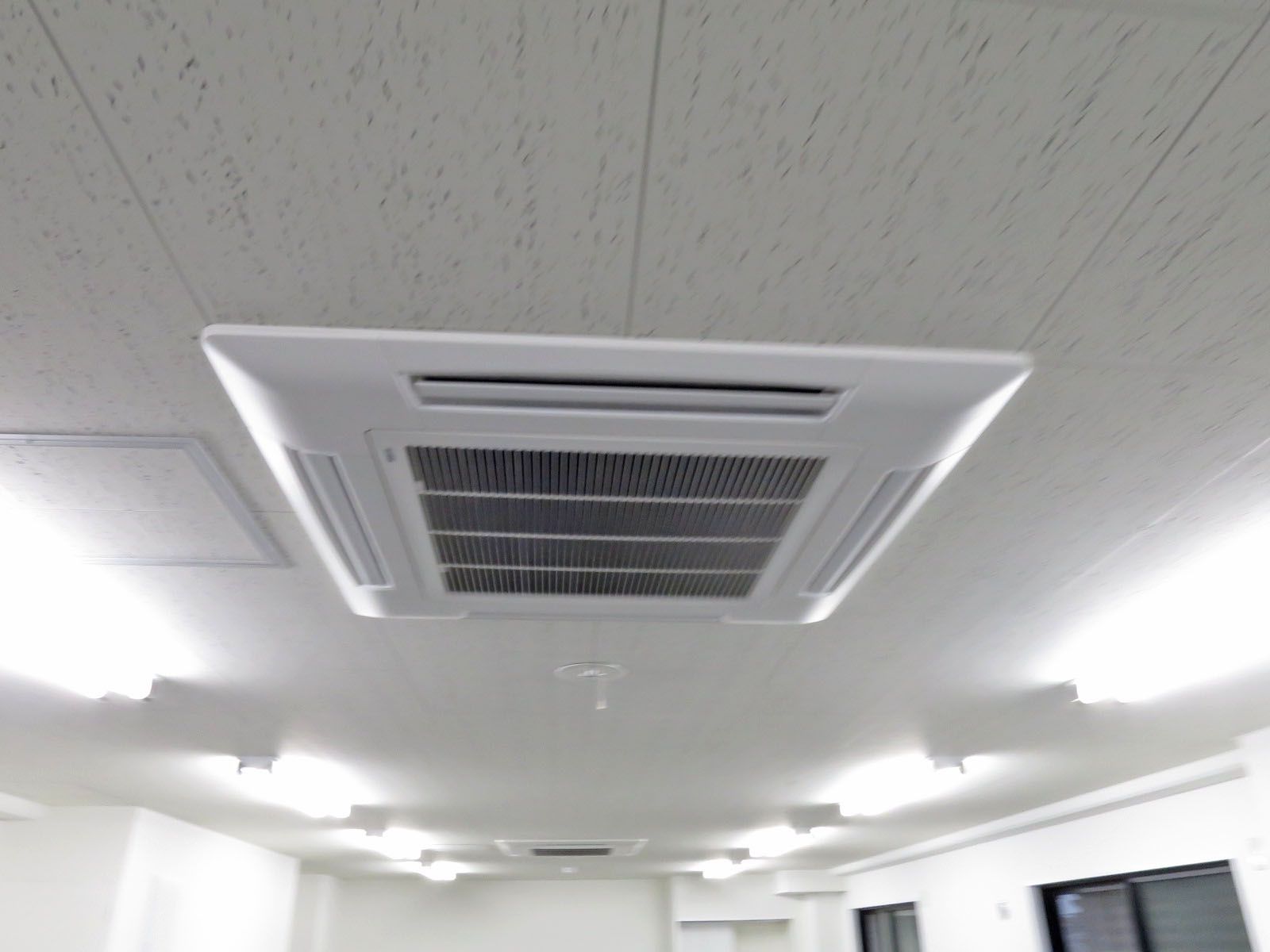 空調機器