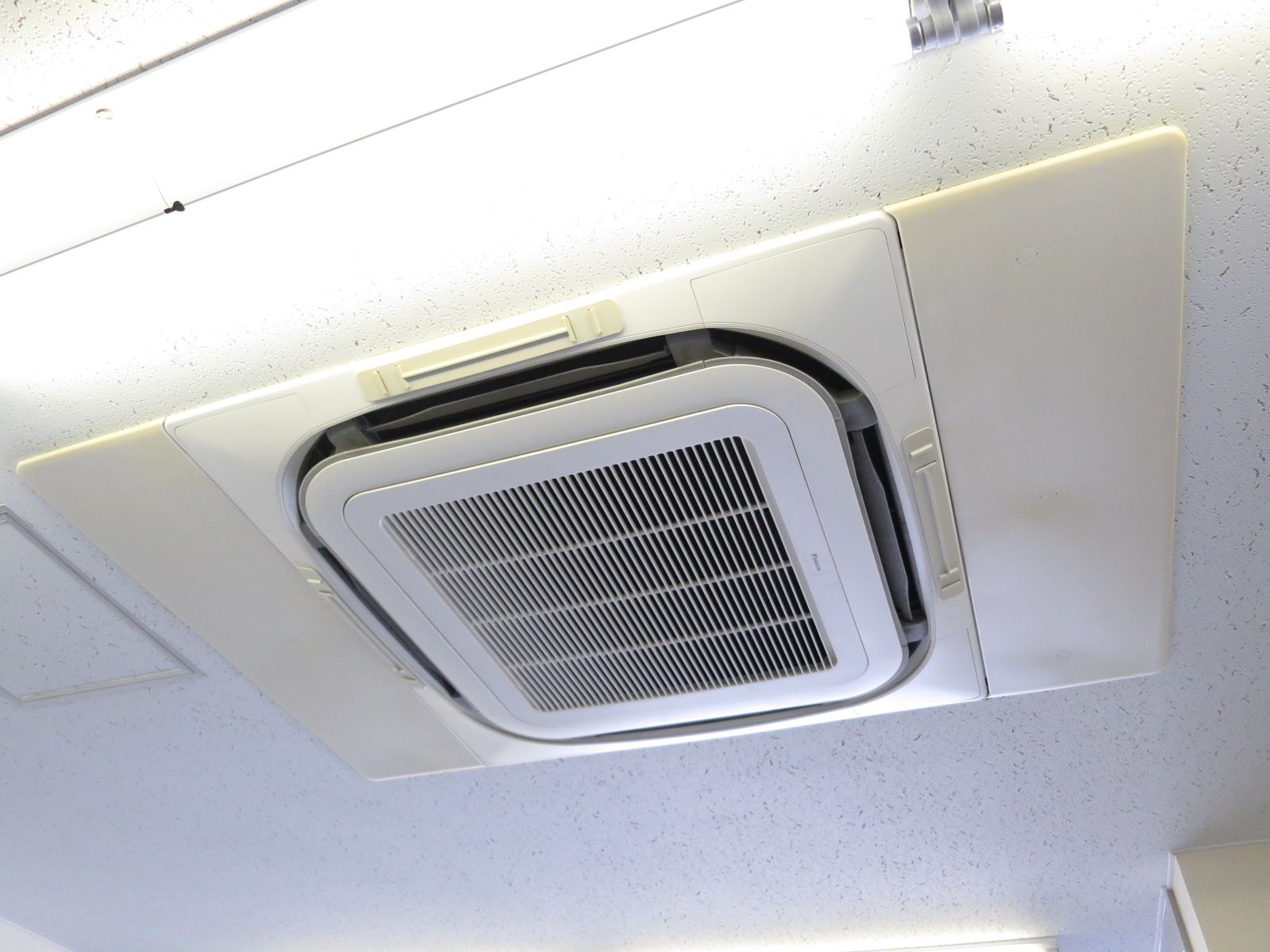 空調機器