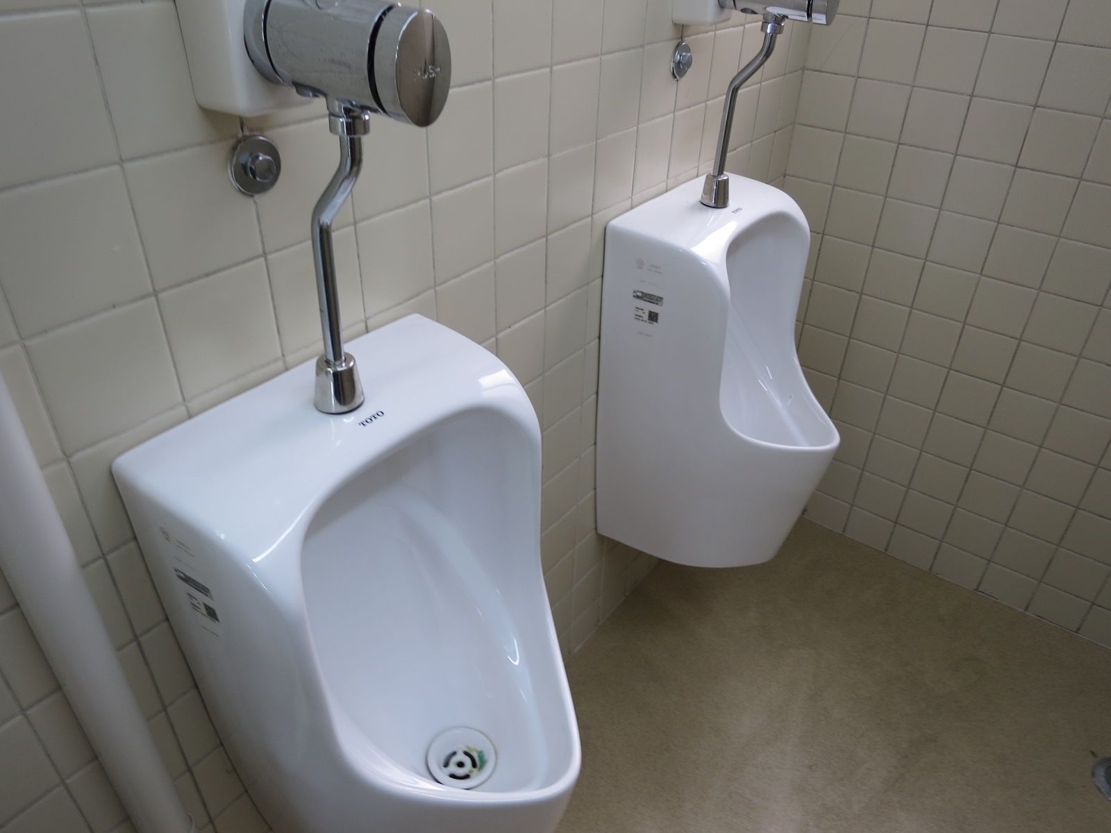 男性用トイレ