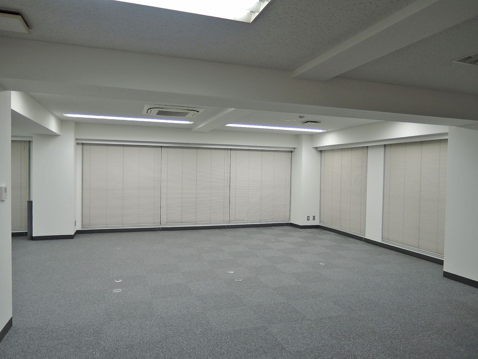 オフィス室内参考画像（3階）
