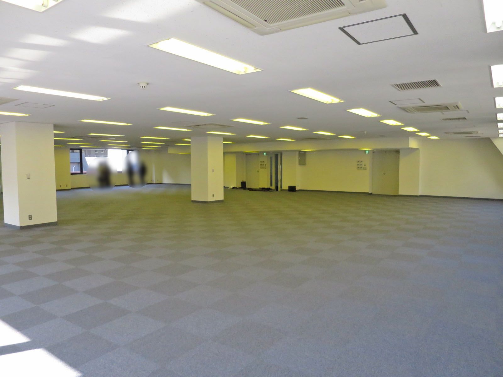 オフィス室内参考画像
