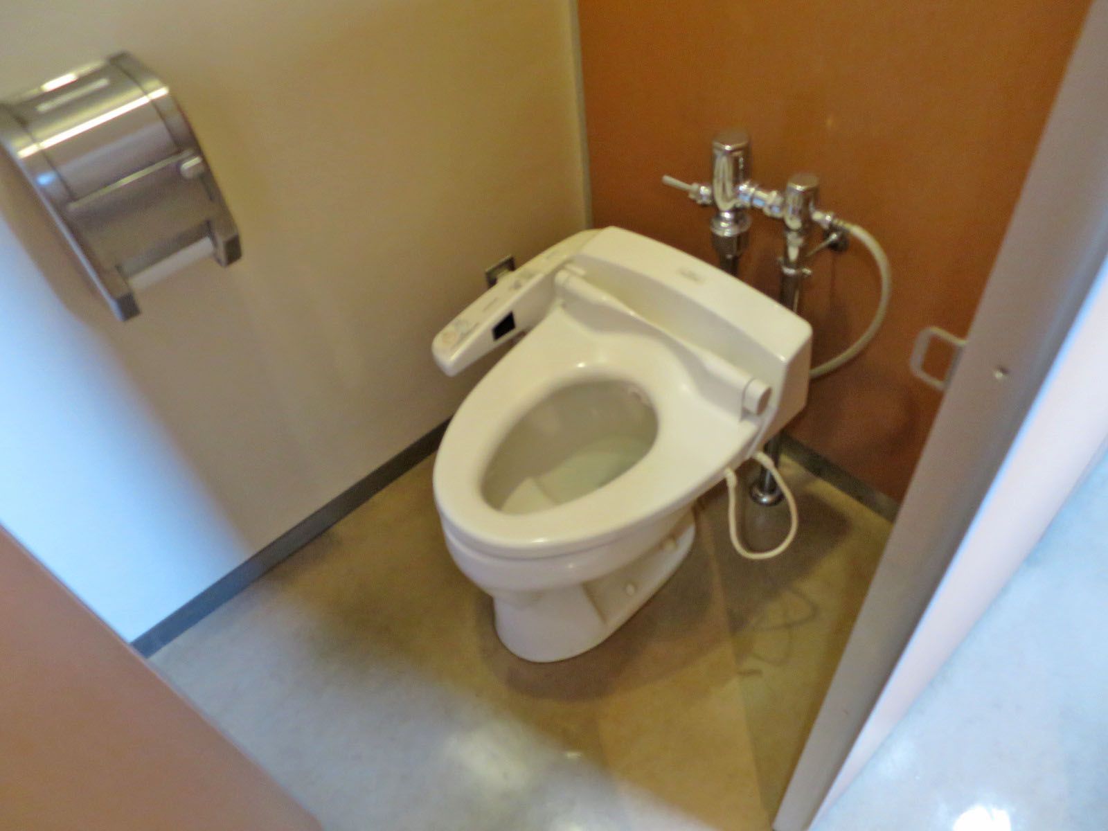 トイレ個室