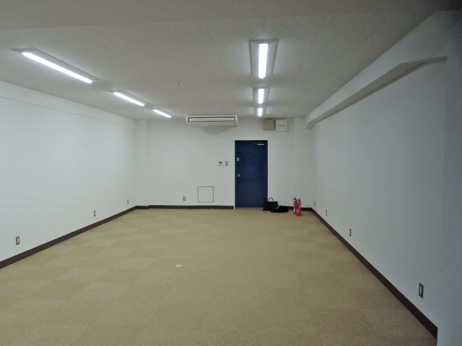 オフィス室内参考画像(6階)