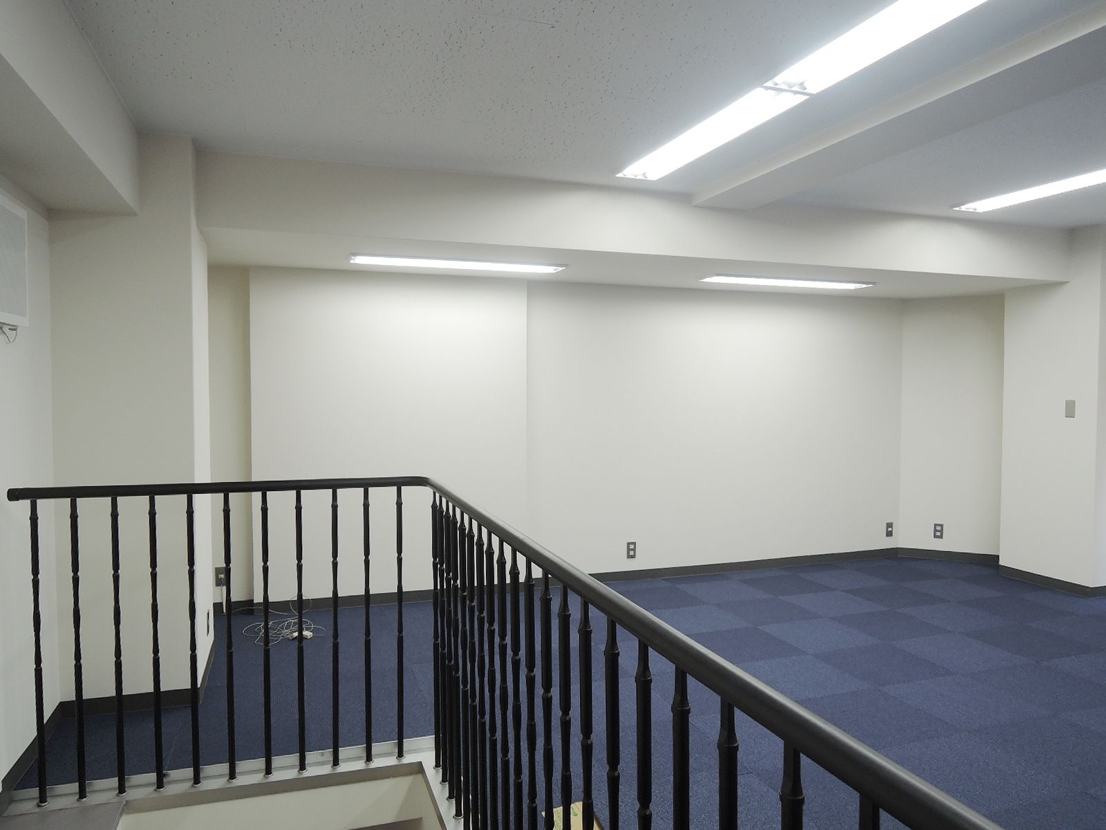 室内奥から見た様子