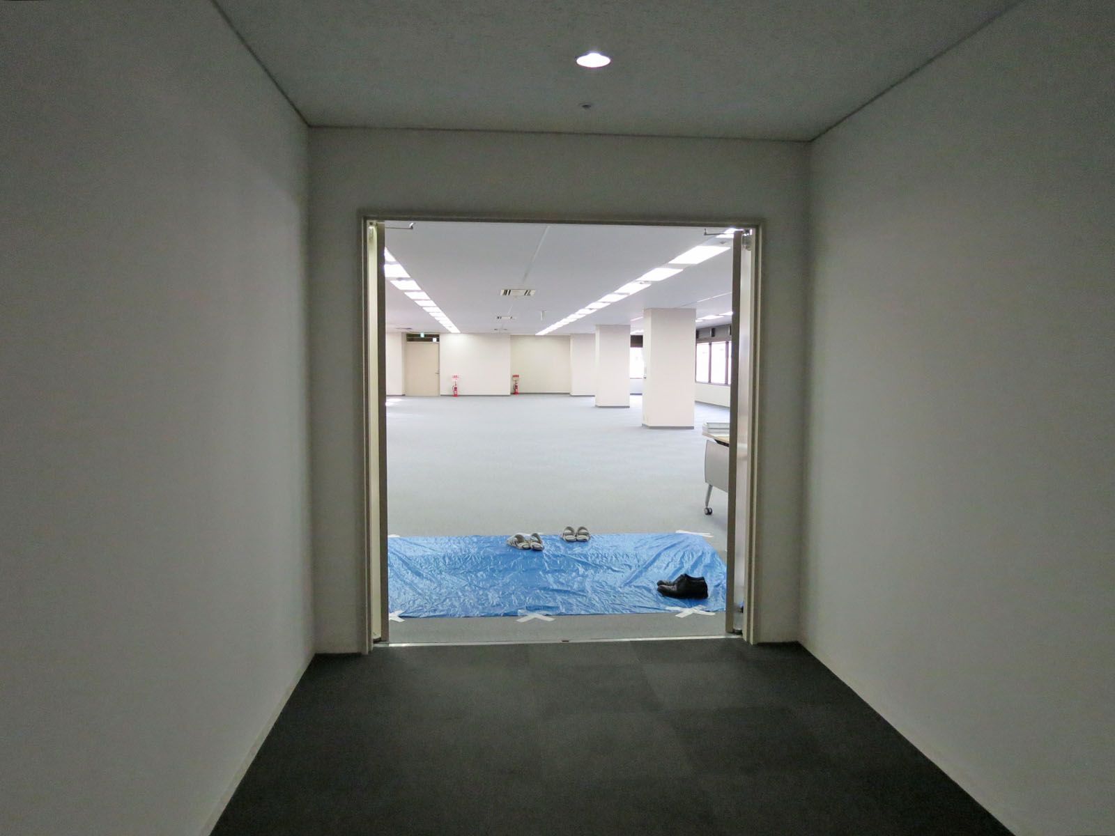 貸室出入り口