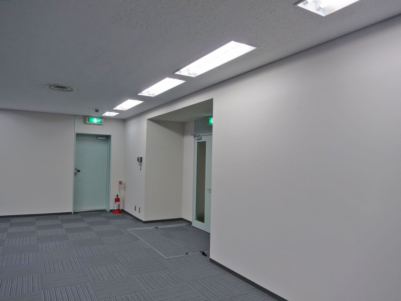 貸室出入口
