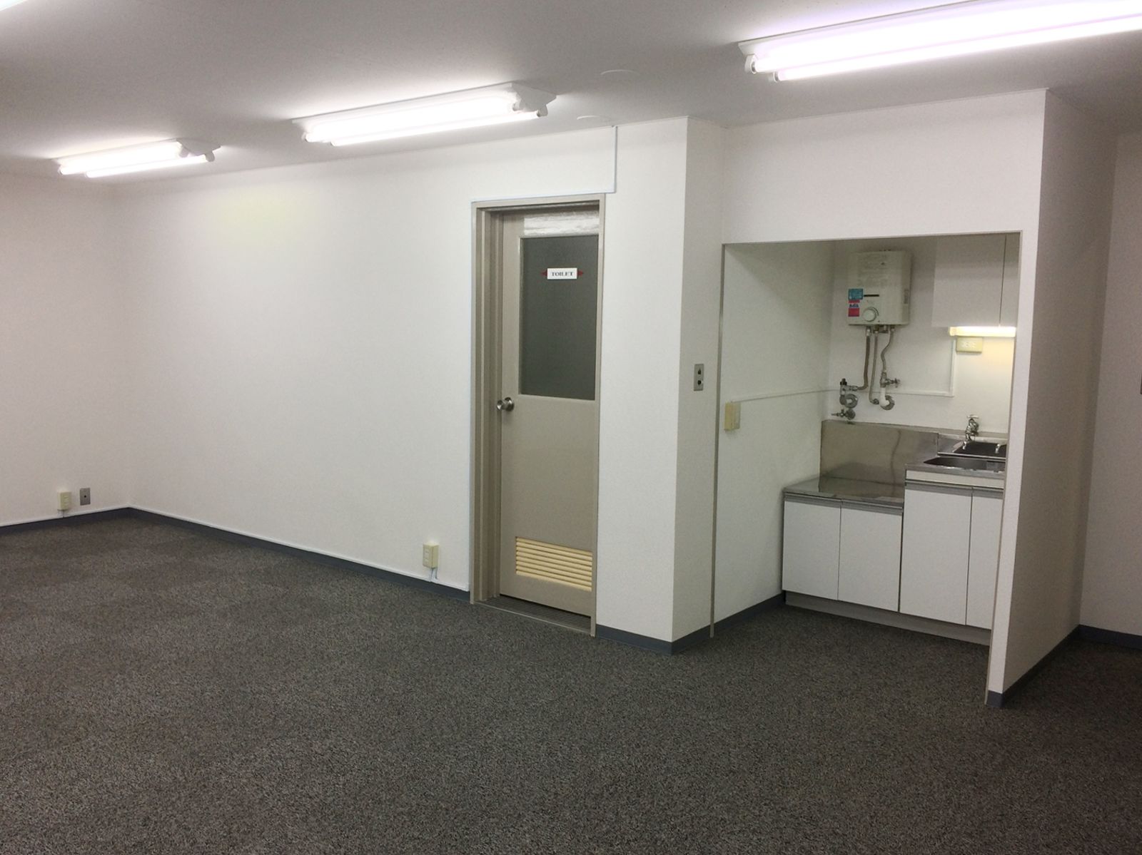 貸室入口付近