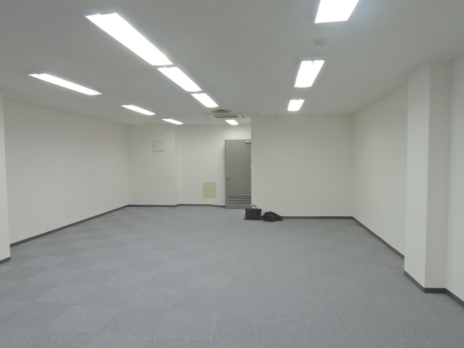 オフィス室内参考画像（3階）