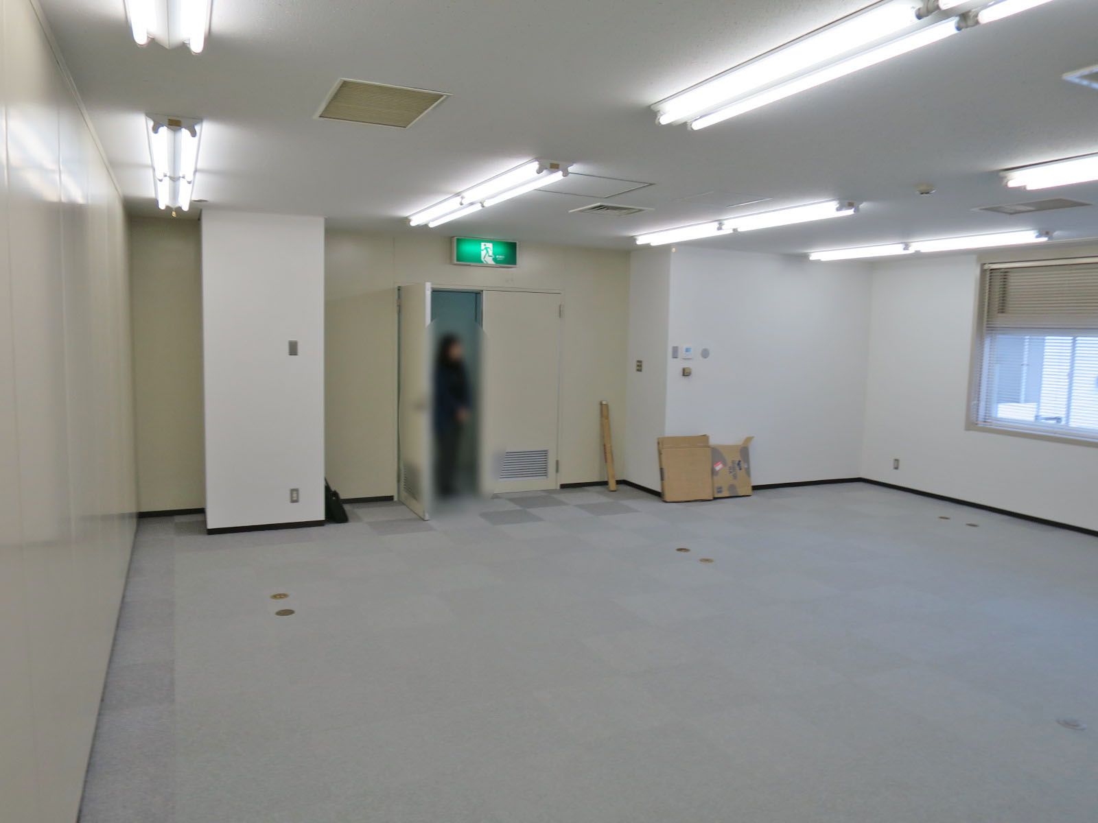 オフィス室内参考画像