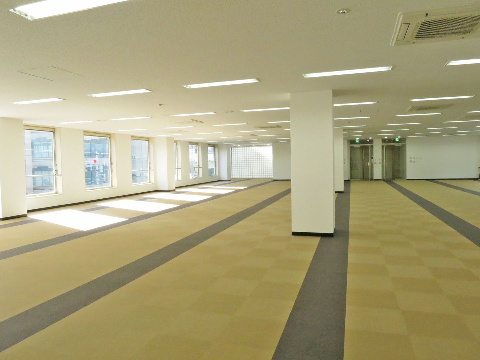 明るい室内