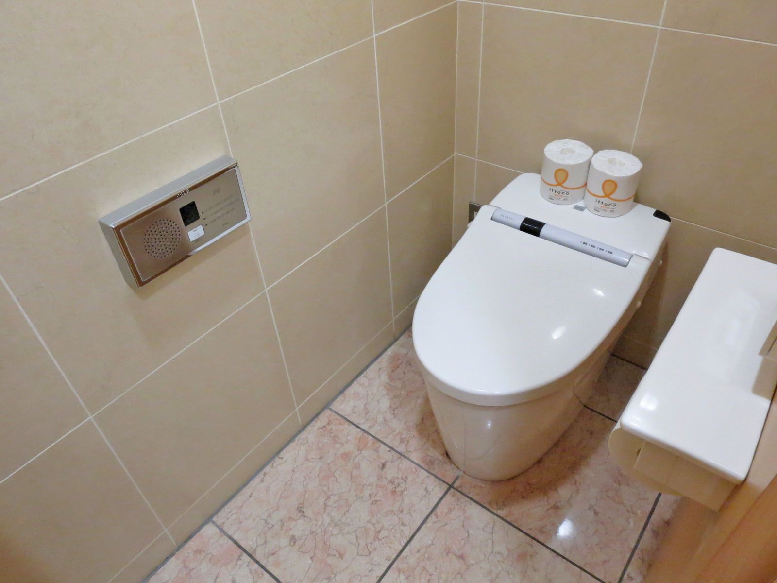 トイレ個室