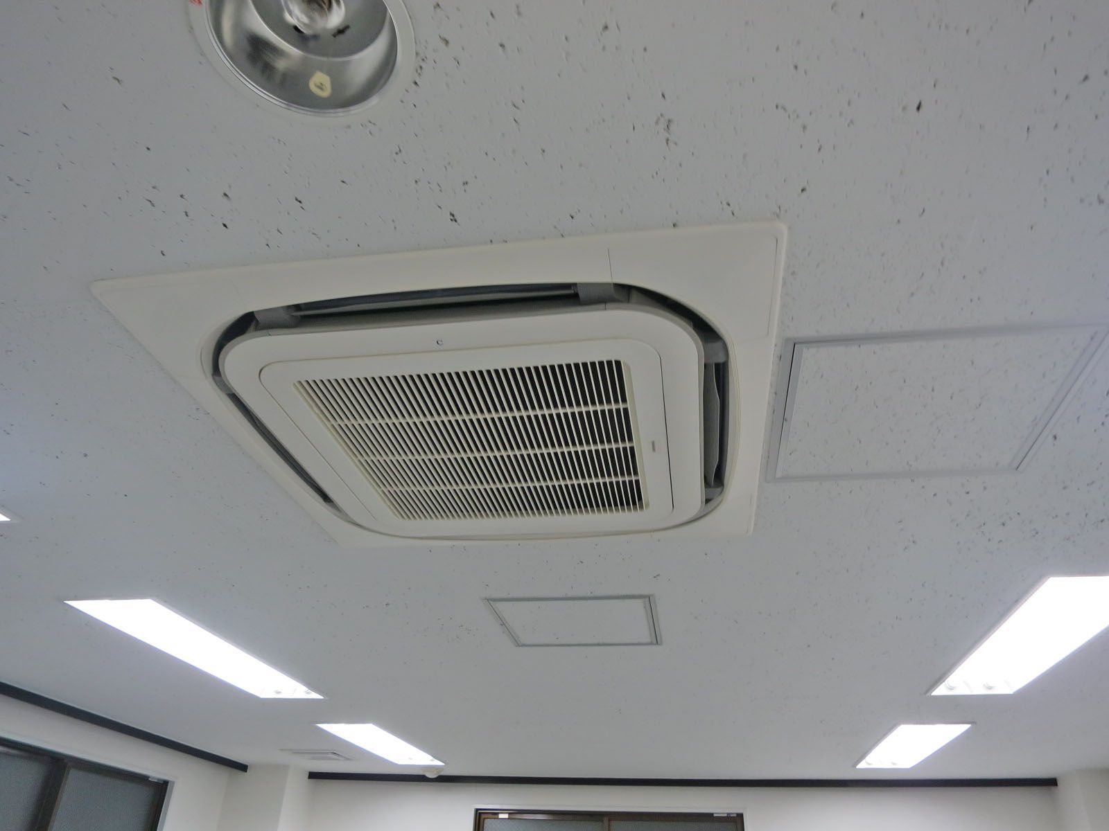 空調機器