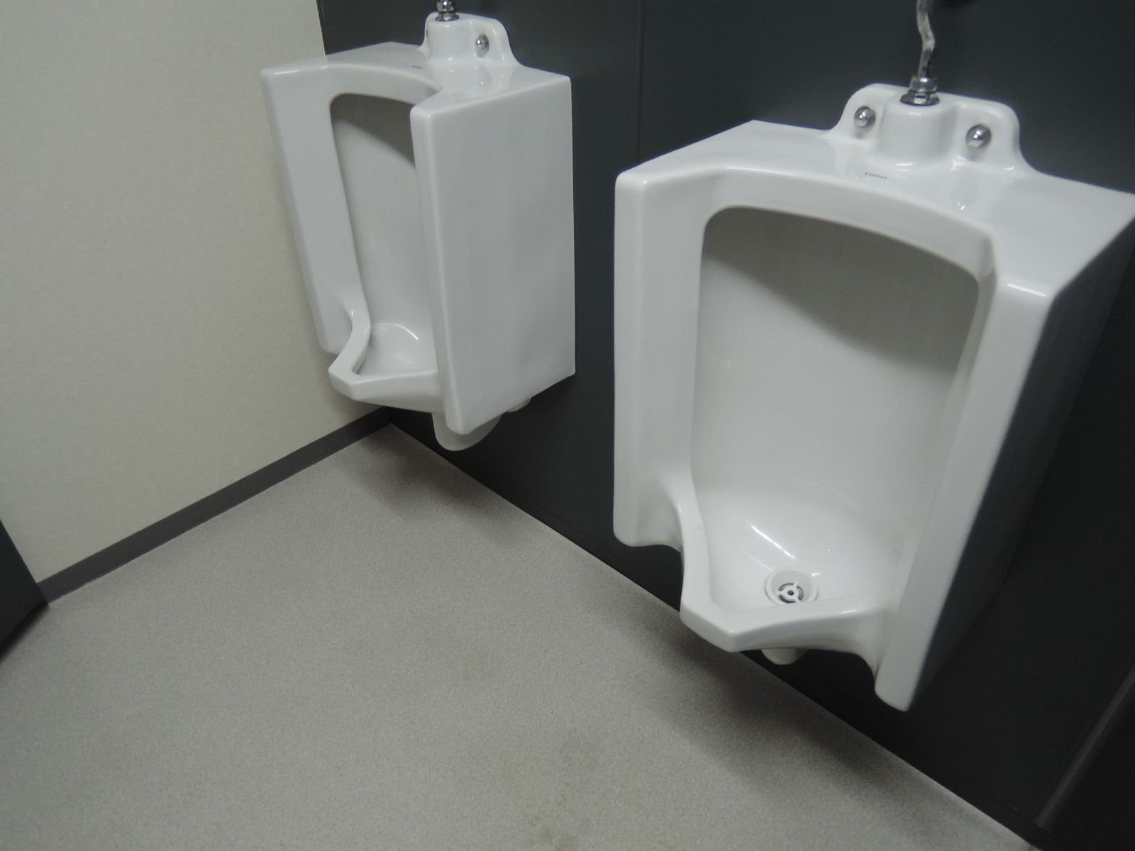 男性用トイレ