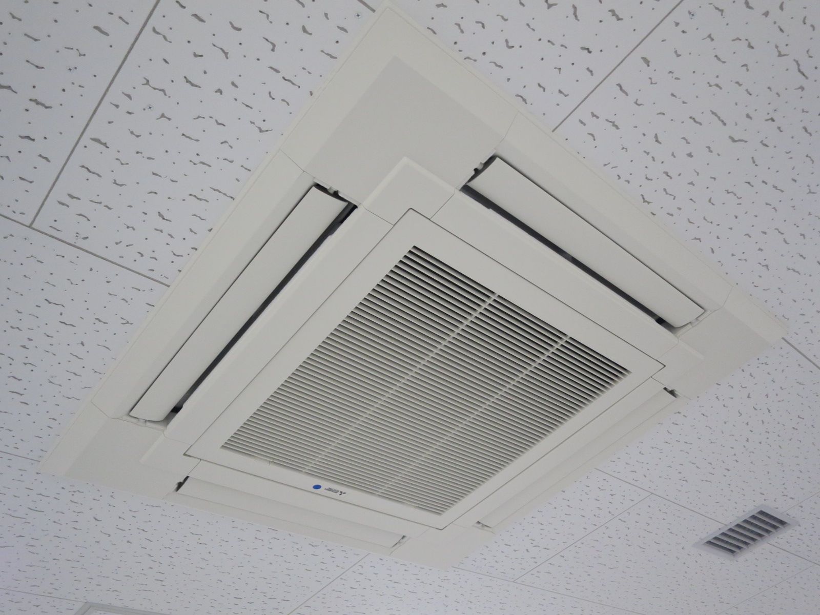 空調機器