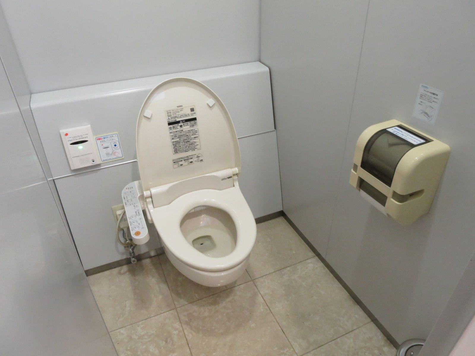 トイレ個室