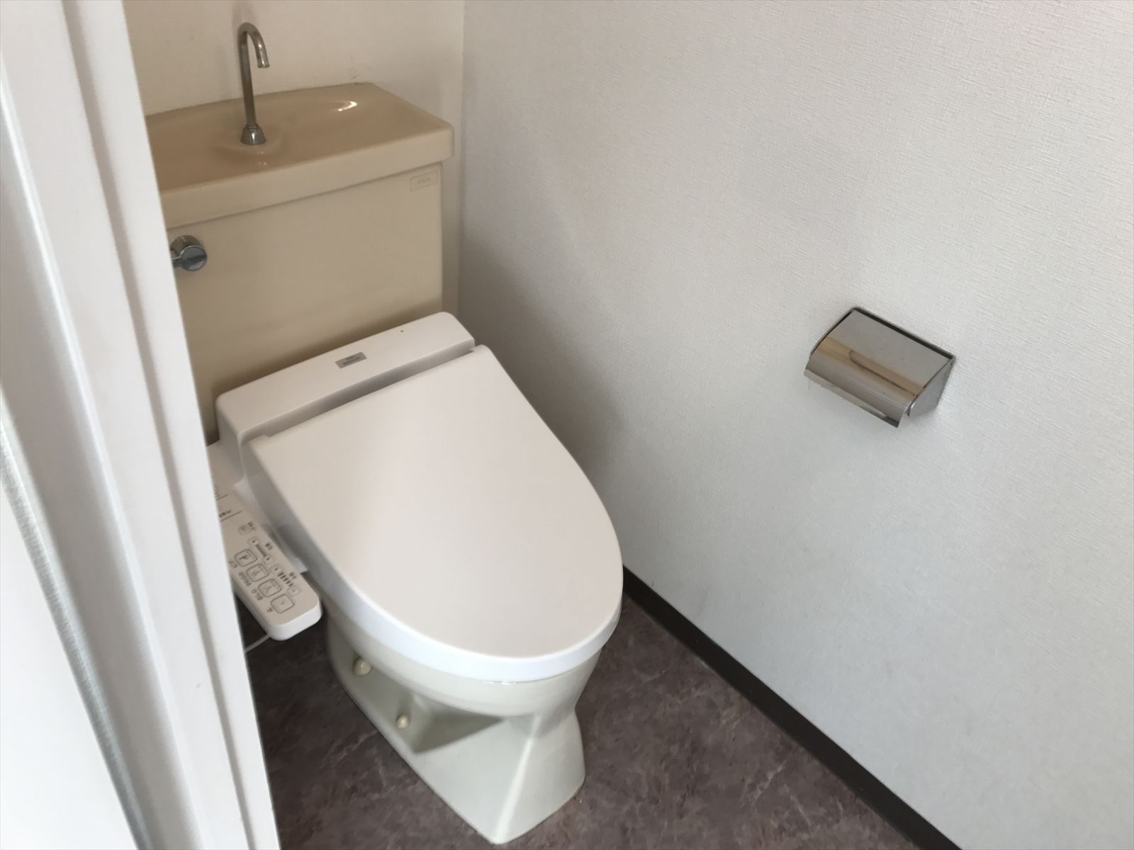 トイレ個室