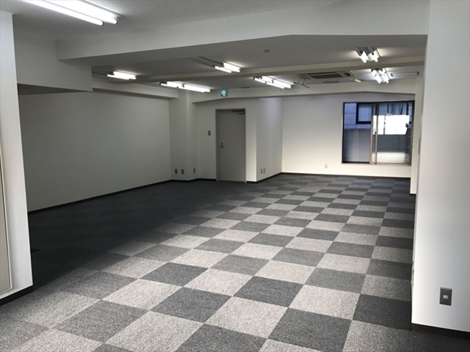 オフィス室内参考画像(4階)