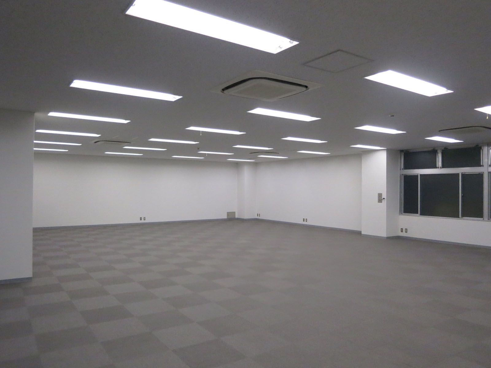 オフィス室内参考画像（3階）