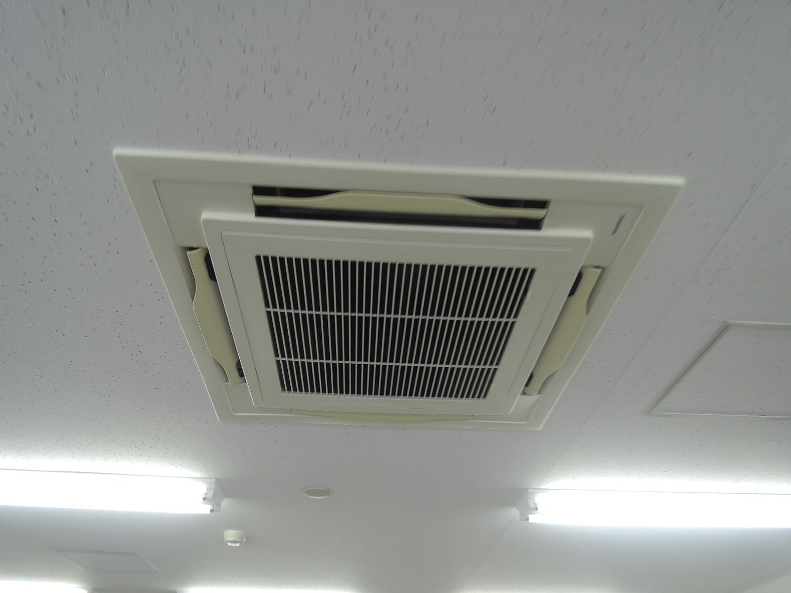 空調機器