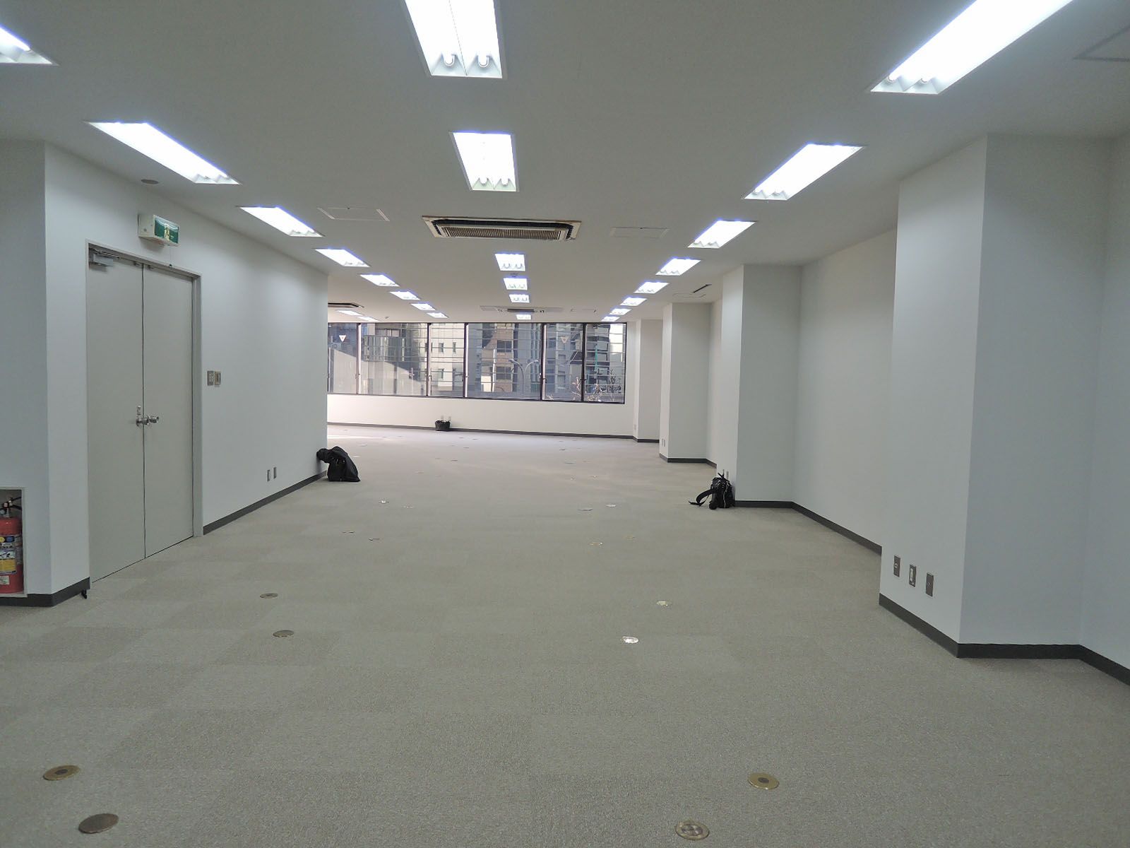 オフィス室内参考画像（3階）