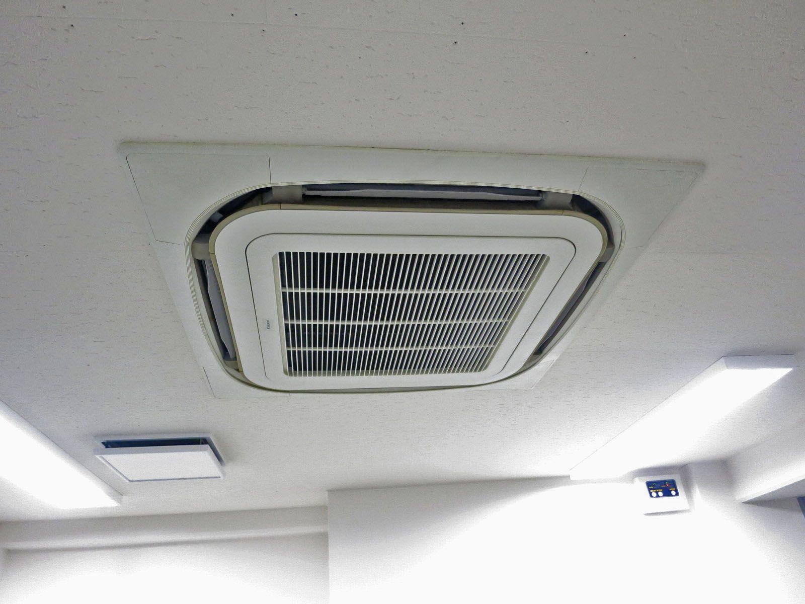 空調機器