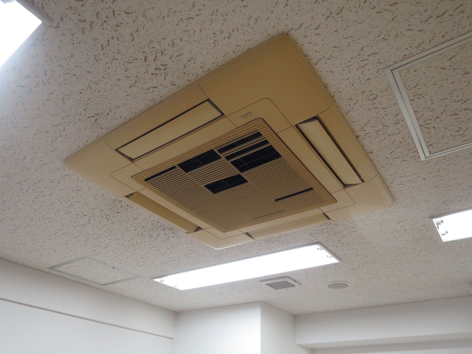 空調機器