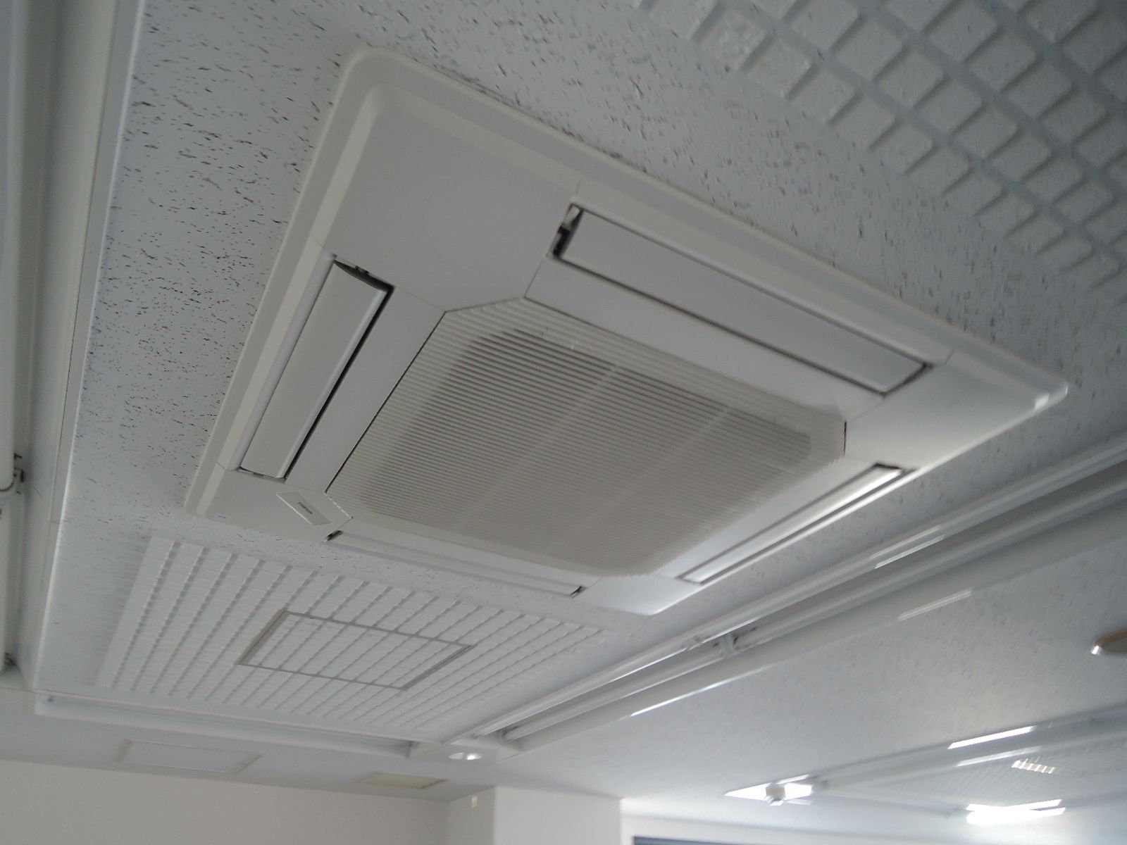 空調機器