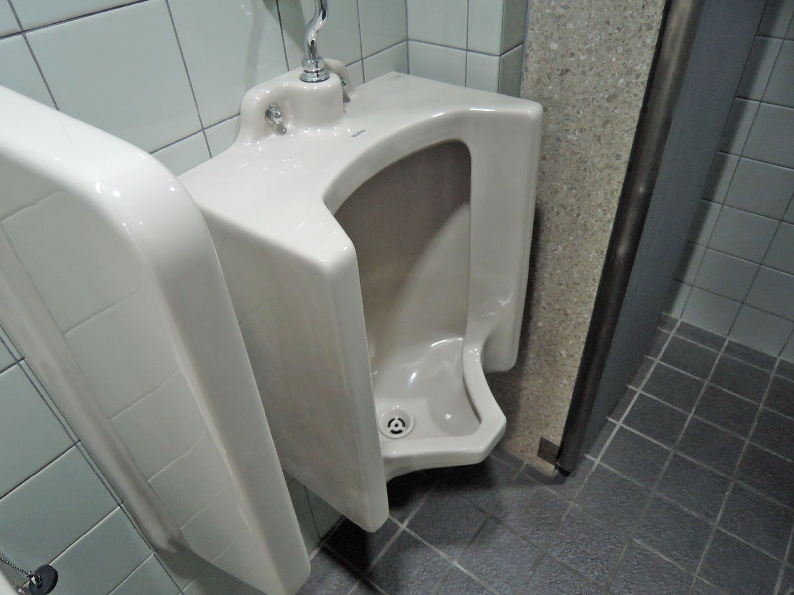 男性用トイレ
