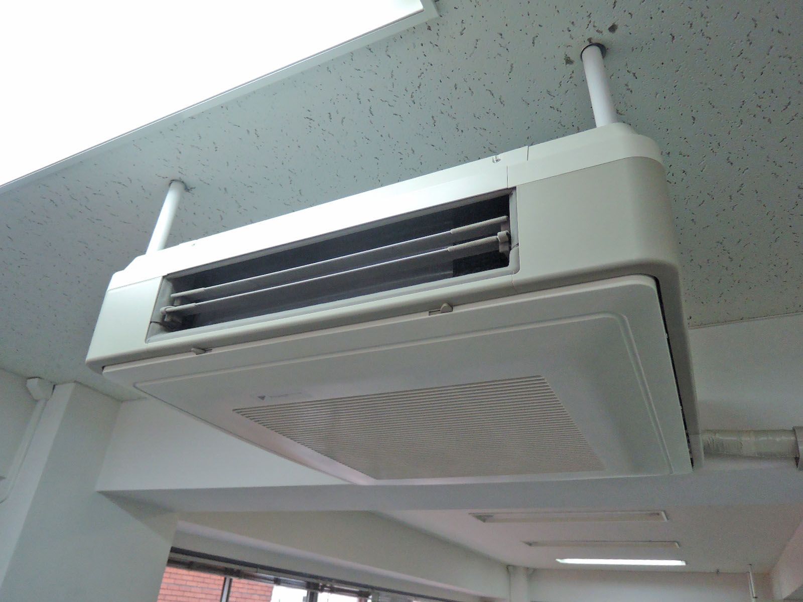 空調機器