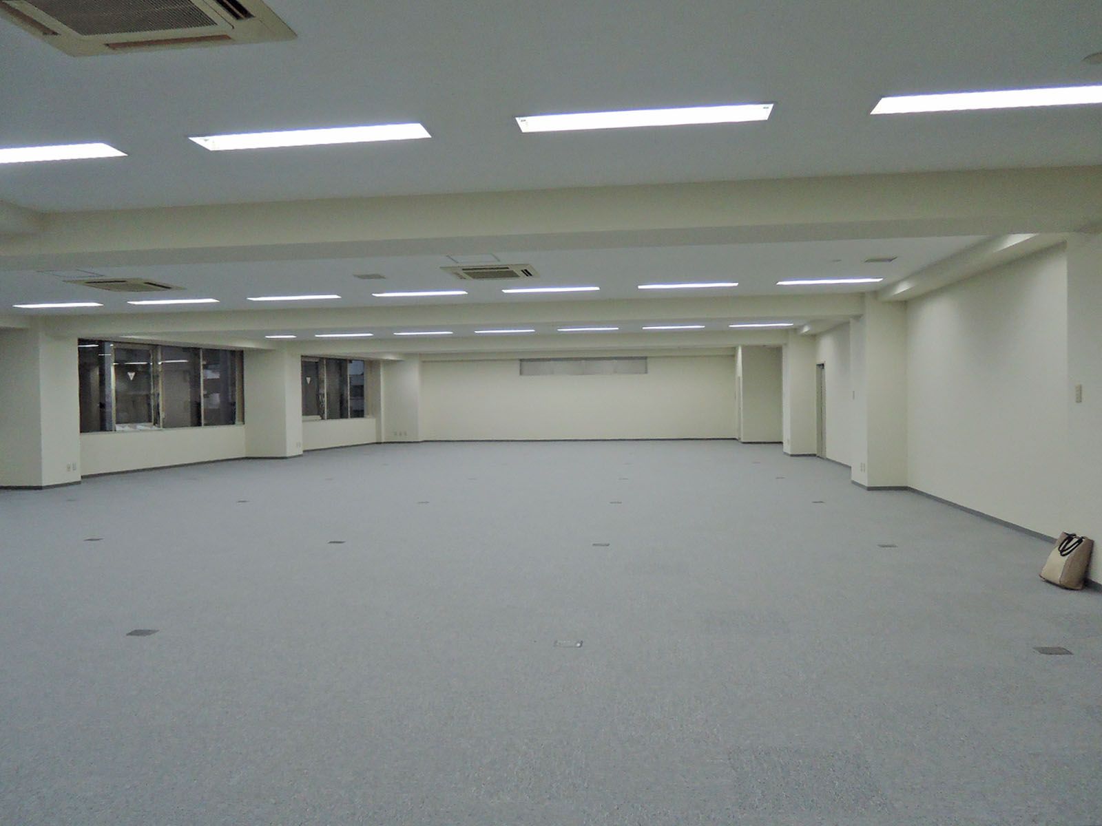 オフィス室内参考画像(6階)