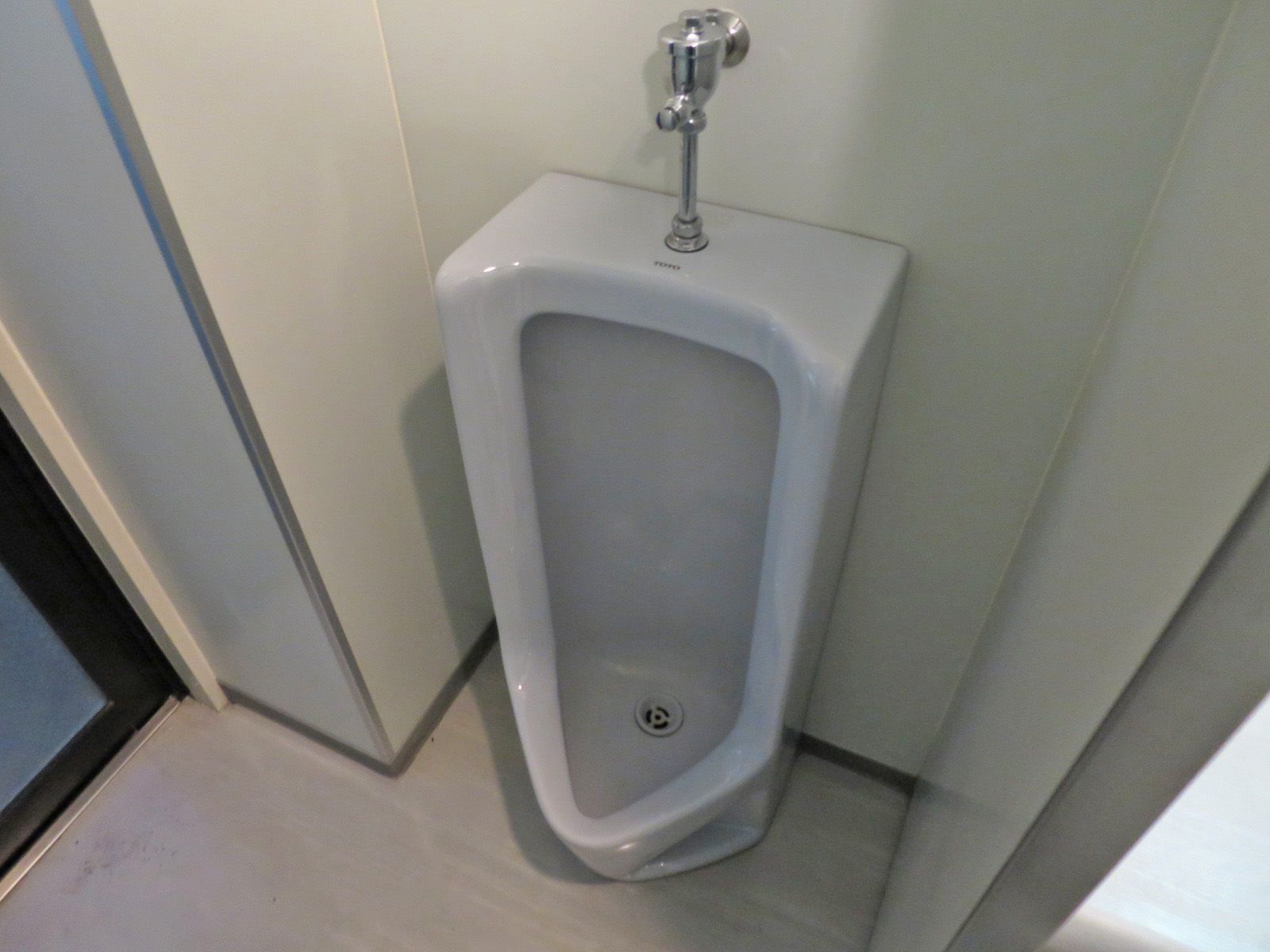 男性用トイレ