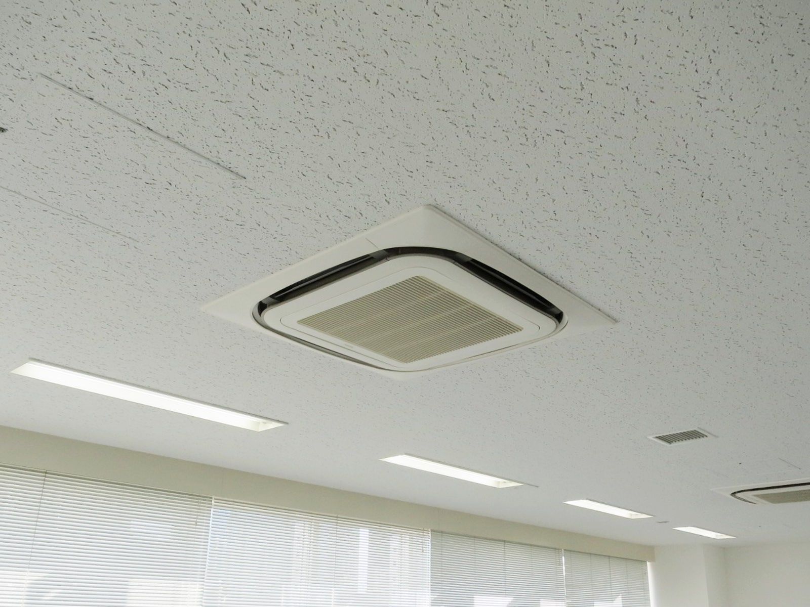 空調吹き出し口