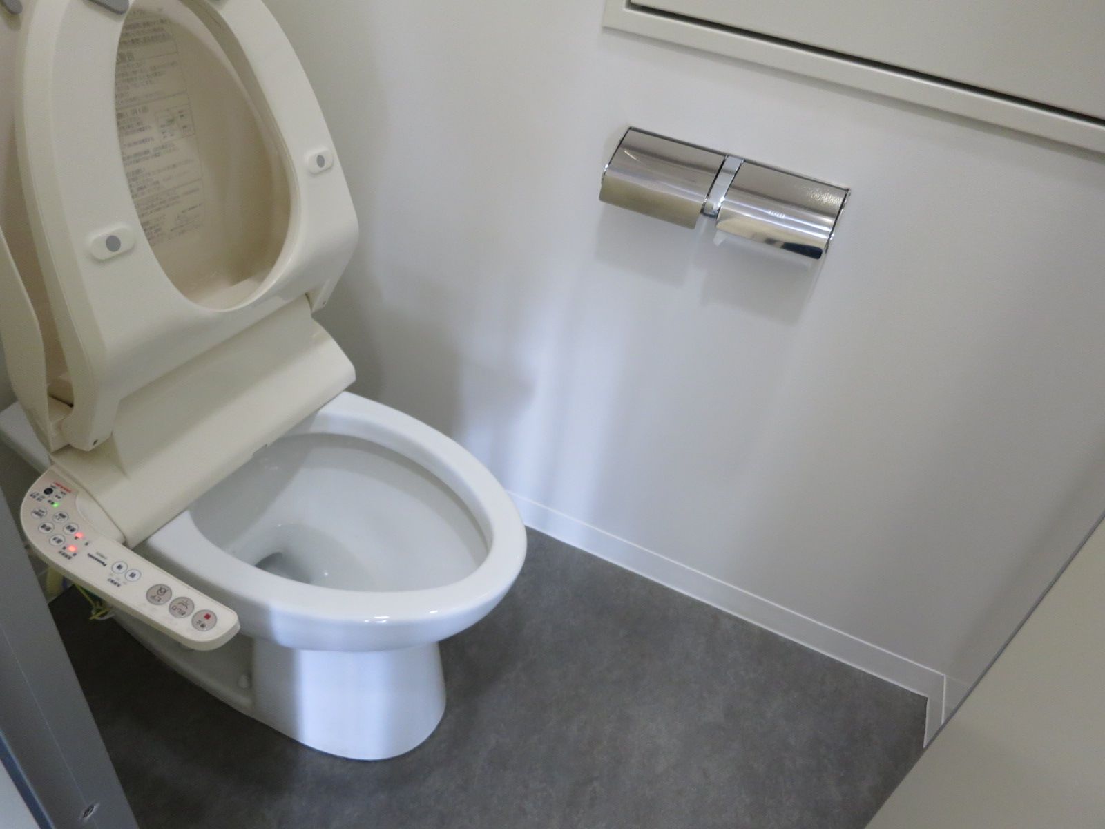 トイレ個室