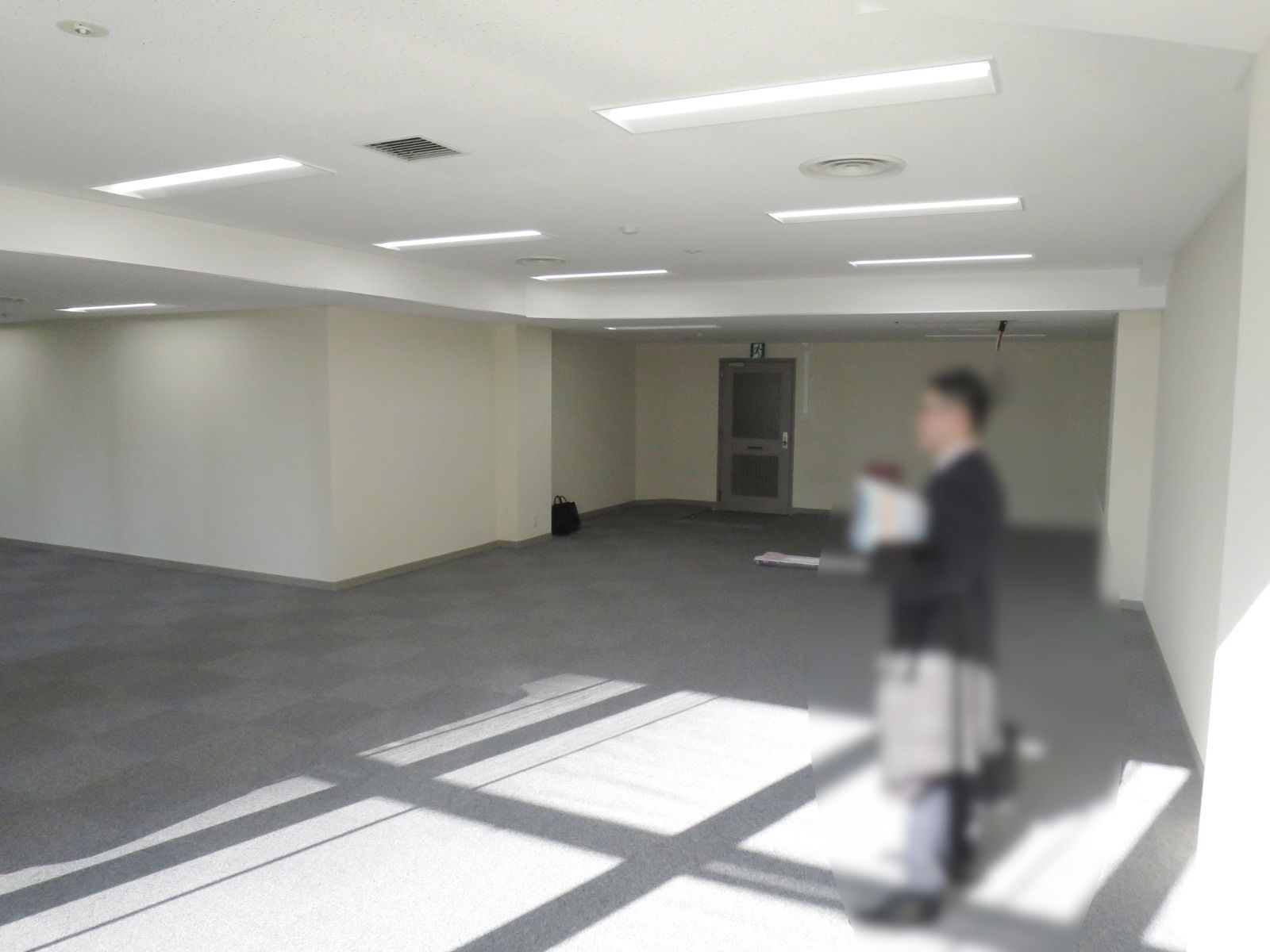 別角度の様子